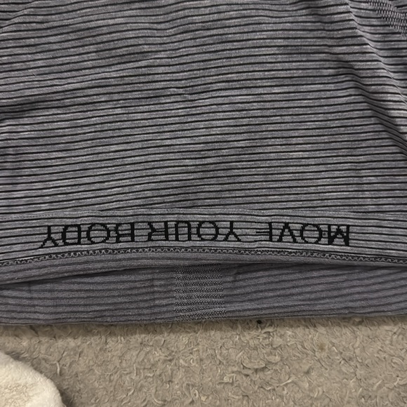 Grey Lululemon swiftly tech, size 4 - Picture 2 of 3